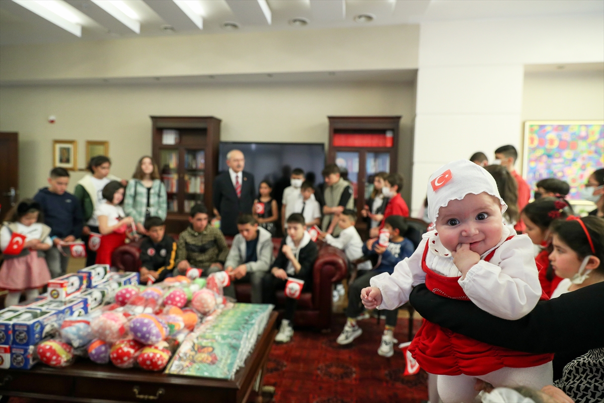 CHP Genel Başkanı Kemal Kılıçdaroğlu, çocuklarla buluştu: