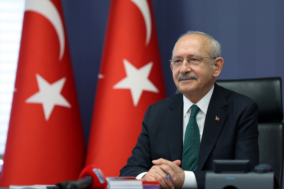 CHP Genel Başkanı Kılıçdaroğlu, çocuklarla video konferansla bir araya geldi