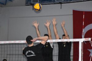 ŞIRNAK (AA) – Voleybol AXA Sigorta Efeler Ligi ekiplerinden Allpower