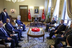 HATAY (AA) – Cumhurbaşkanı Yardımcısı Fuat Oktay, "Gerçek anlamdaki çoklukta