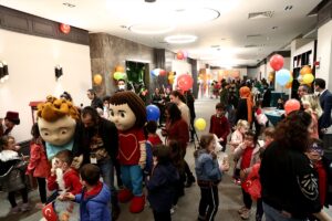 - İletişim Başkanlığı tarafından düzenlenen programda çocuklar, sinema ve özel