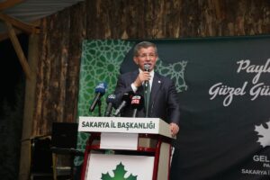 SAKARYA (AA) – Gelecek Partisi Genel Başkanı Ahmet Davutoğlu, partisinin