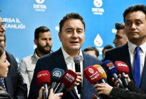 - "Avrupa'nın en büyük nüfusu, en büyük toprakları, en büyük