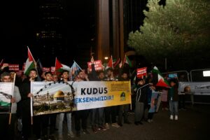 İSTANBUL (AA) – Peygamber Sevdalıları Platformu üyesi grup, Dünya Kudüs