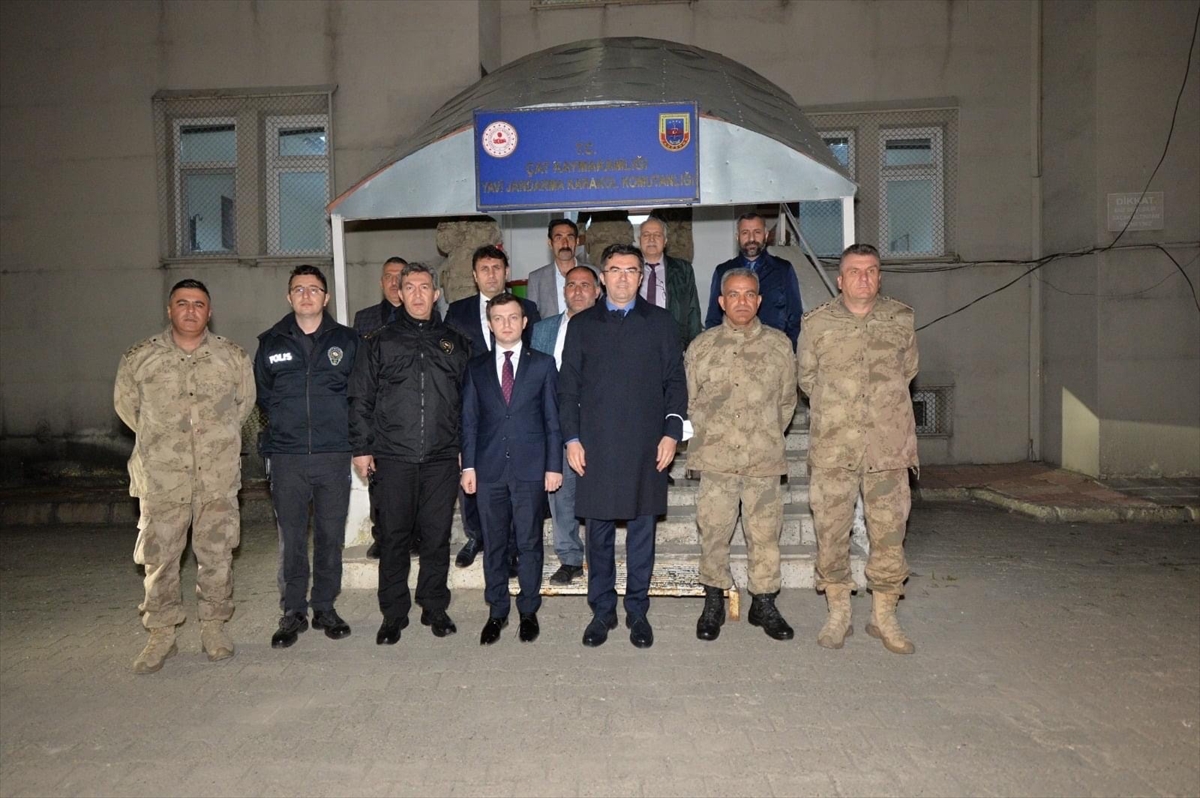 Erzurum Valisi Memiş, Yavi katliamının yaşandığı mahallede iftar yaptı