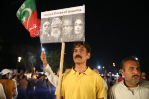 İSLAMABAD (AA) – Eski Pakistan Başbakanı İmran Han, güven oylamasıyla