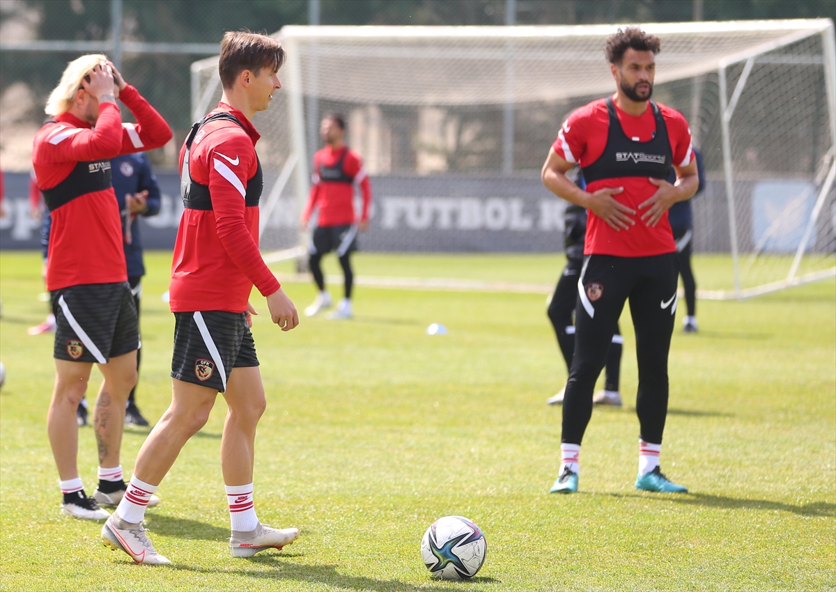 Gaziantep FK Teknik Direktörü Bulut deplasman yenilgilerini basit hatalara bağladı