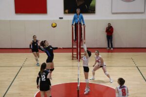 KARABÜK (AA) – 21 Yaş Altı Genç Kızlar voleybol grup