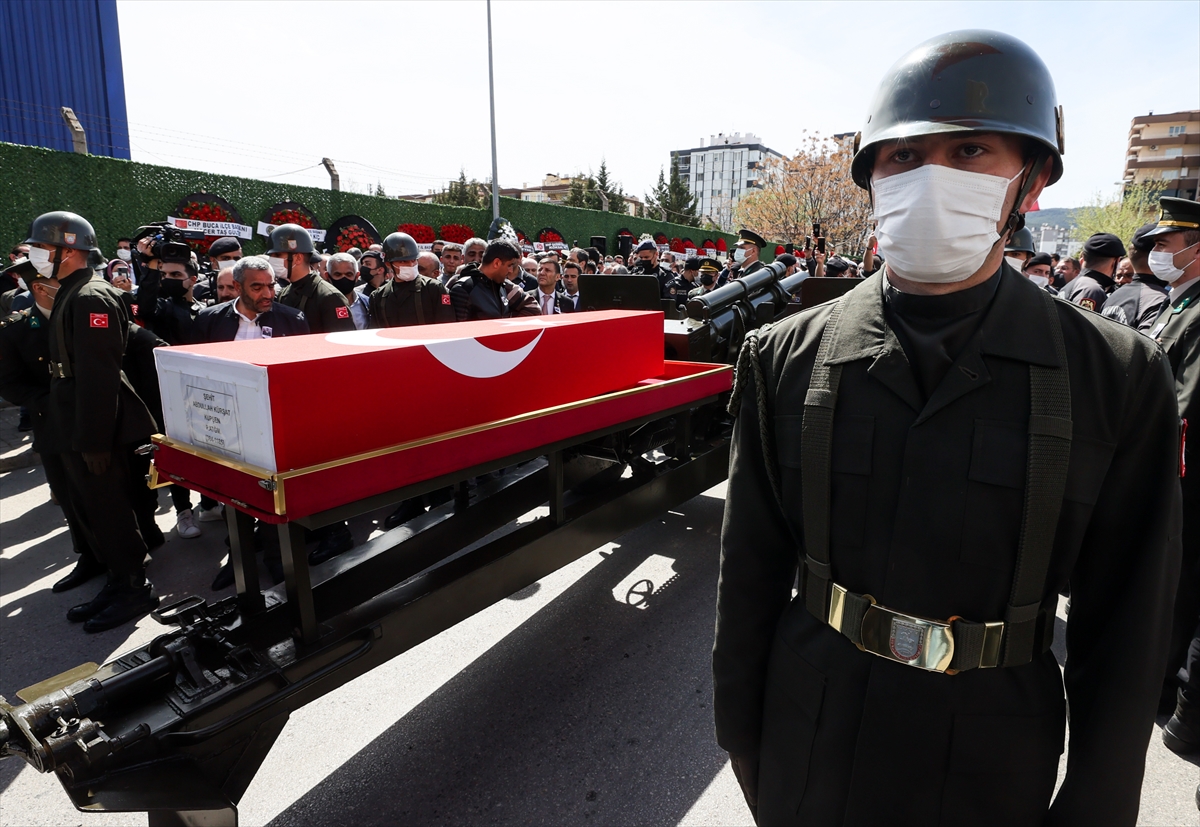 Hakkari'de şehit olan Asteğmen Kupşen İzmir'de son yolculuğuna uğurlandı