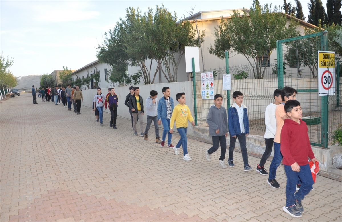 Hatay'da Suriyeli yetim çocuklar iftarda buluştu