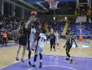 - HDI Sigorta Afyon Belediyespor: 61 - Fenerbahçe Beko: 99