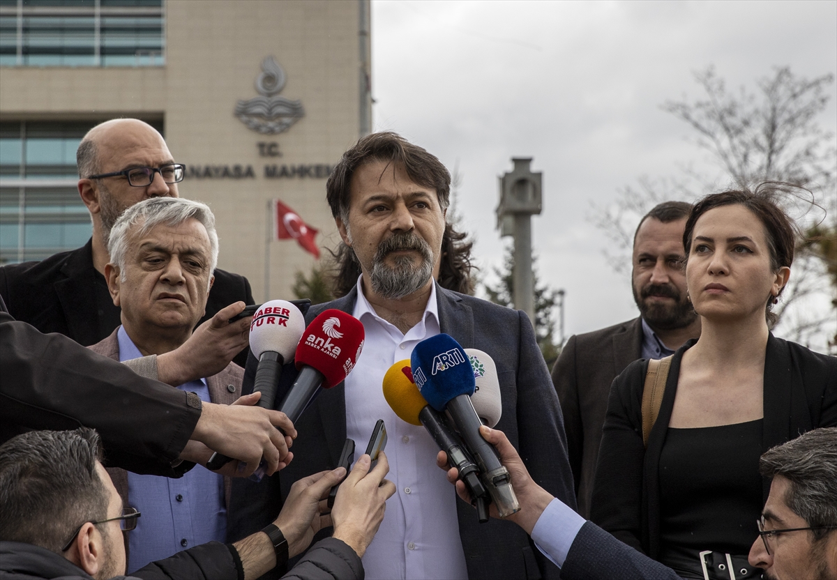 HDP, kapatılması istemiyle açılan davada savunmasını Anayasa Mahkemesine sundu