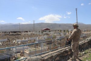 IĞDIR (AA) – Iğdır'ın Halfeli beldesinde iki kişi, kırsal arazide