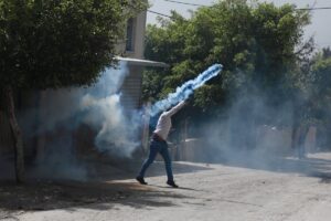 KUDÜS (AA) – İsrail güçleri, sağcı milletvekillerinin katılımıyla Yahudi yerleşimcilerin