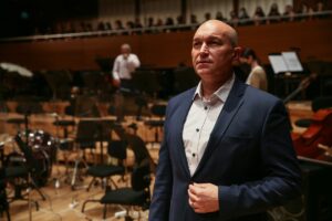 İZMİR (AA) – İzmir Devlet Senfoni Orkestrası (İZDSO) 23 Nisan