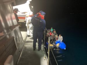 İZMİR (AA) – İzmir'in Dikili ve Çeşme ilçelerinde, Yunanistan unsurlarınca