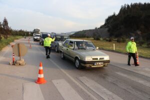- "Arkadaşlar araçları durdurdular. Vatandaşları ikaz ettik. Bu bayramda 'Bayramınız
