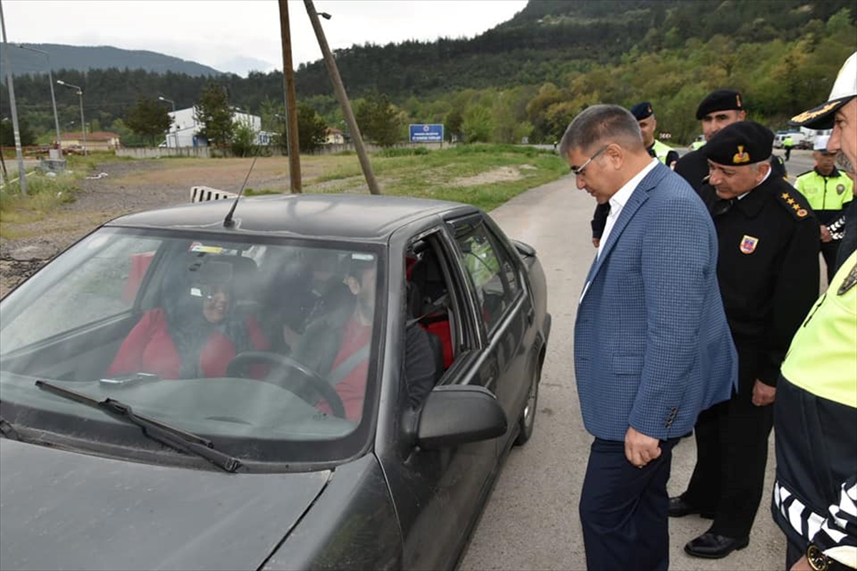 Karabük ve Zonguldak'ta bayram öncesi trafik denetimleri yapıldı