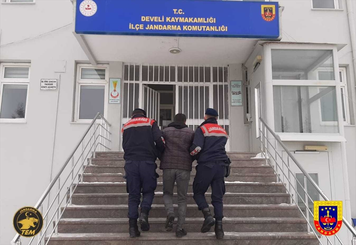 Kayseri'de FETÖ üyesi oldukları iddiasıyla yakalanan 4 şüpheliden 2'si tutuklandı