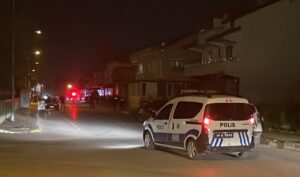 KOCAELİ (AA) – Kocaeli'nin Kartepe ilçesinde iki grup arasında çıkan