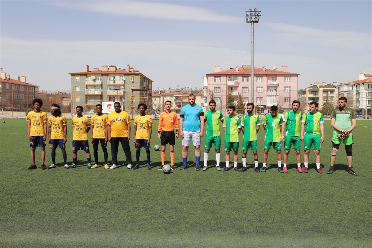 Konya'daki yabancı öğrencilerin katıldığı turnuvada goller dostluk için atıldı