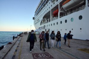 AYDIN (AA) – Aydın'ın Kuşadası ilçesine 6 yıl aradan sonra