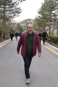 - "Derhal arazi toplulaştırması yapmalıyız. GAP ve KOP'u bitirmeliyiz, mutlaka