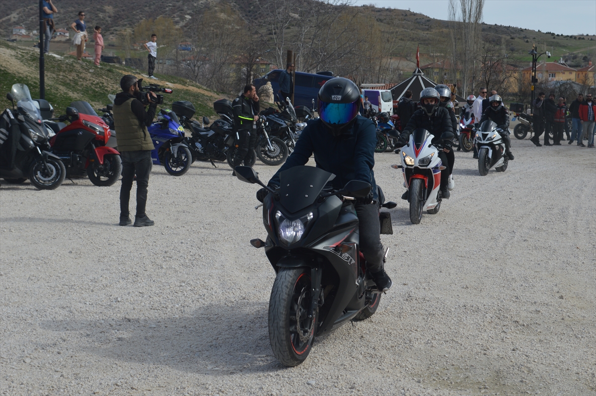 Motosiklet tutkunları Frigya'da buluştu