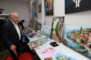 ORDU (AA) – Ordu'da rölyef üzerine eğitim alan kursiyerlerin eserleri,