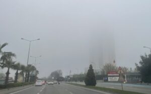 SAMSUN (AA) – Samsun'da sis hayatı olumsuz etkiledi. Hava sıcaklığının