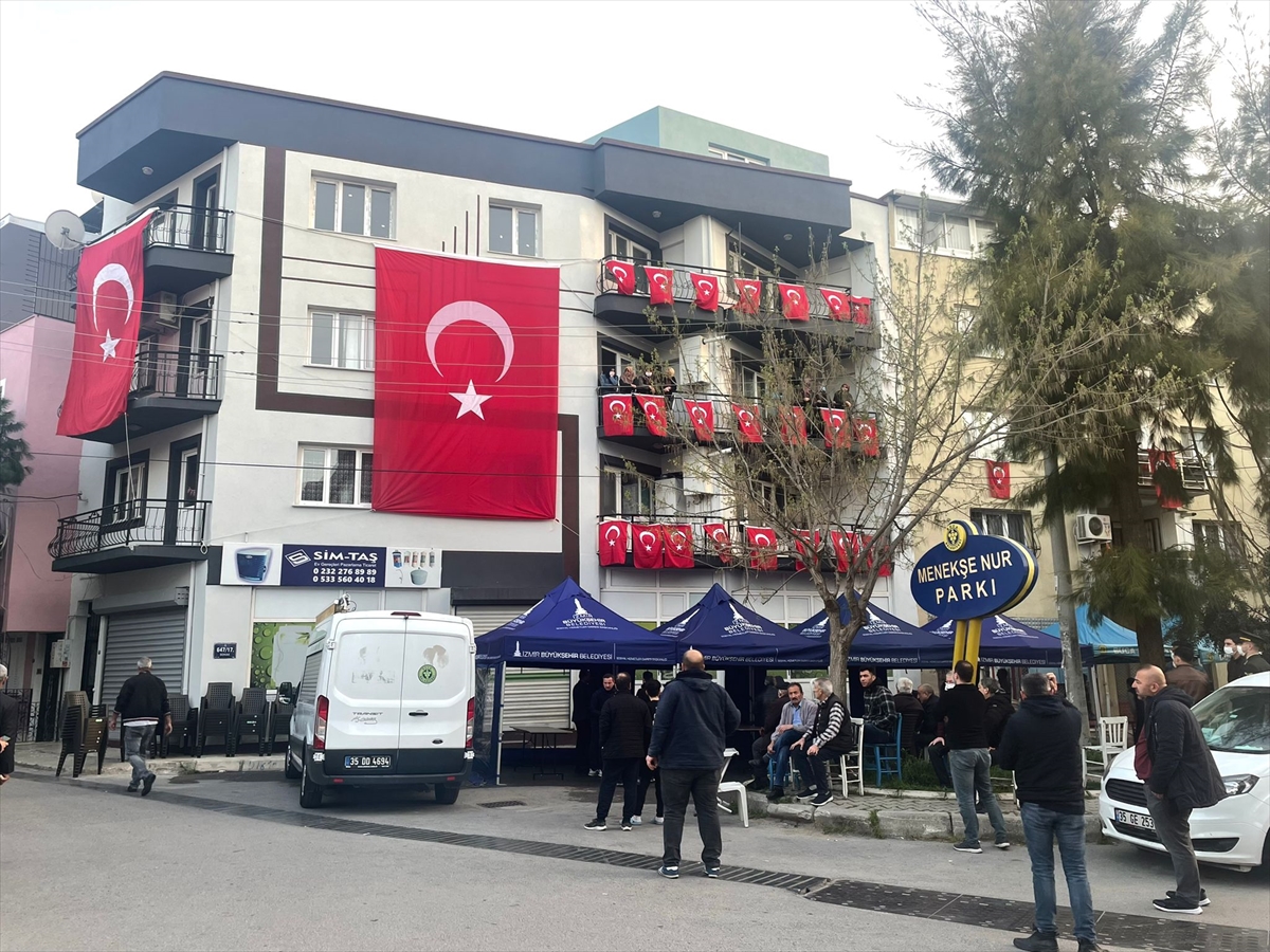 Şehit Asteğmen Kupşen'in İzmir'de yaşayan ailesine acı haber verildi