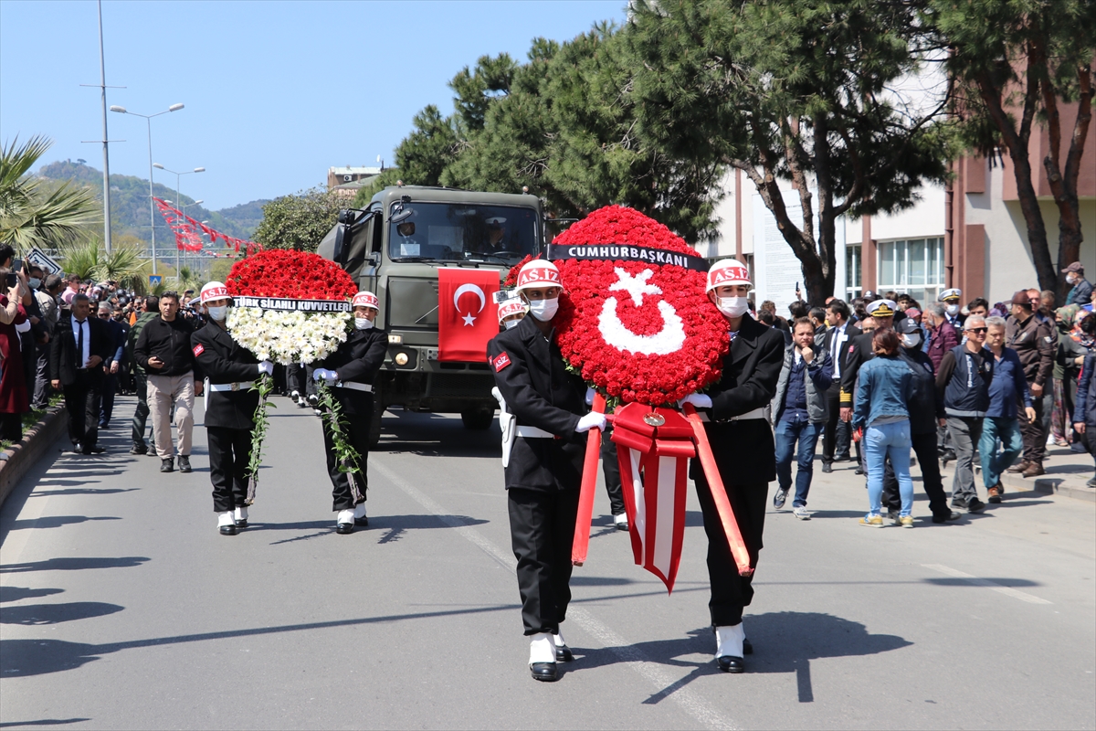 Şehit piyade sözleşmeli er Korkmaz, Zonguldak'ta son yolculuğuna uğurlandı