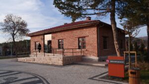 SİVAS (AA) – Sivas'ta aralarında tescilli yapıların da bulunduğu Haralar