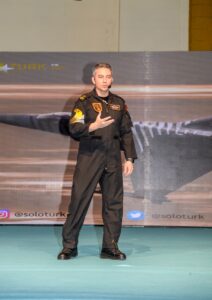 ANTALYA (AA) – Türk Hava Kuvvetlerinin gösteri takımı SOLOTÜRK'ün pilotları,