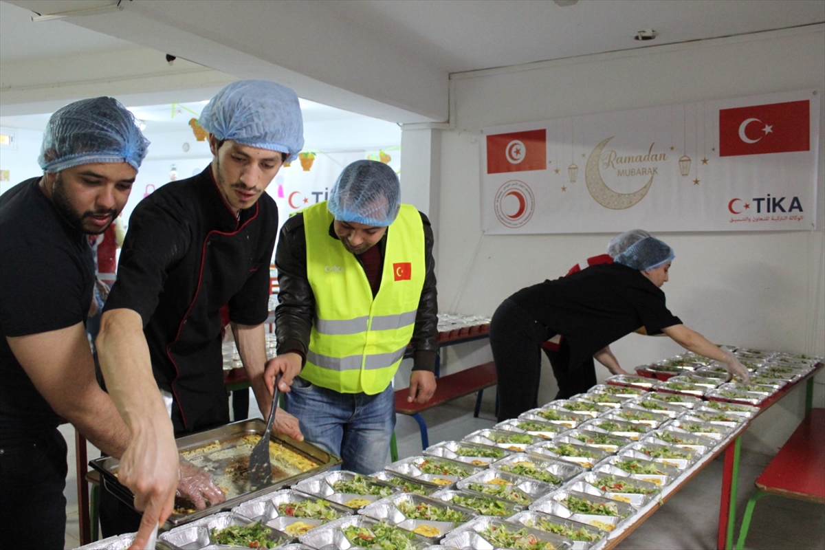 TİKA'dan Tunus'ta ihtiyaç sahiplerine ramazan yardımı