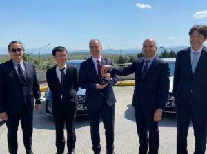 SAKARYA (AA) – Toyota Türkiye'nin, Sakarya Valiliğine 5 hibrit otomobil
