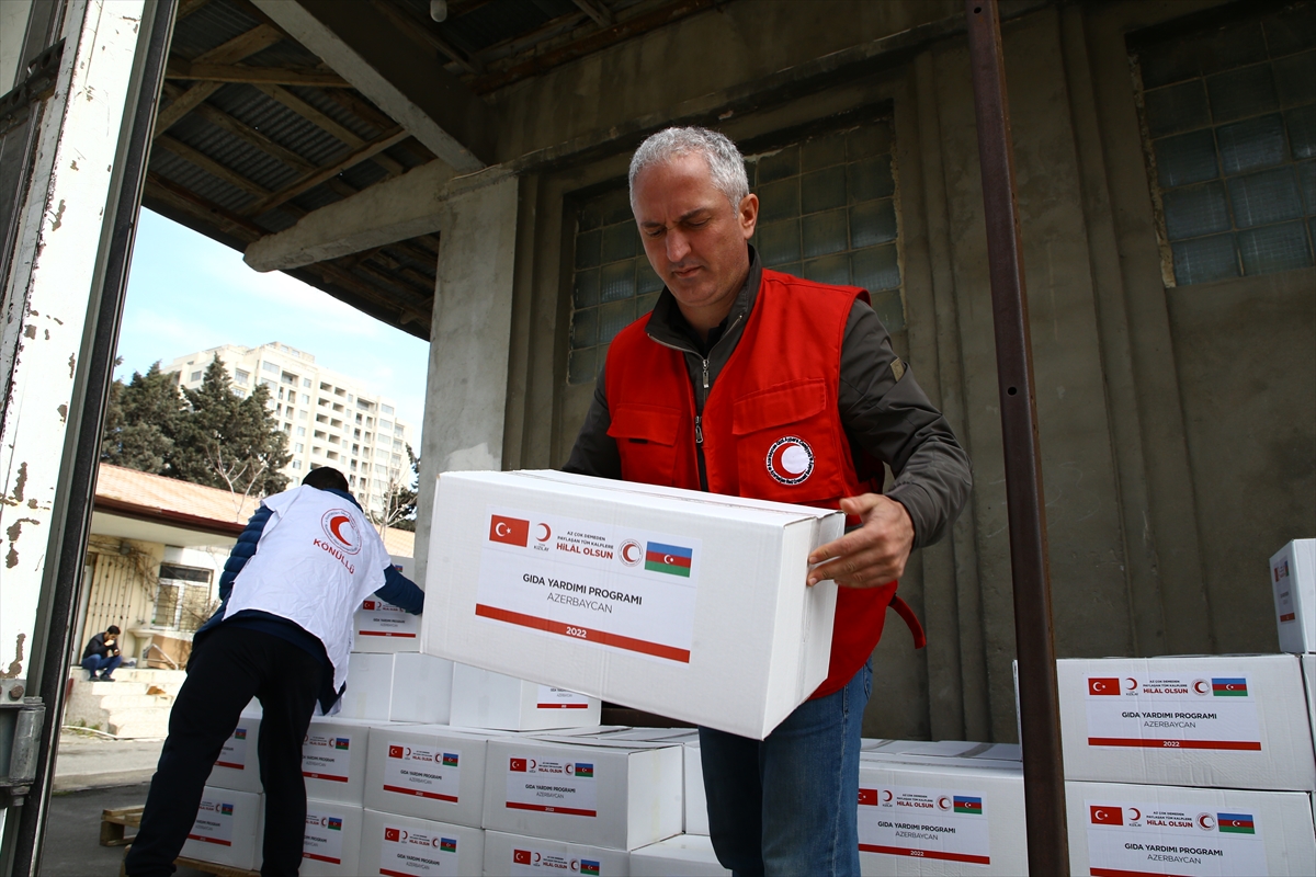 Türk Kızılaydan Azerbaycan'a gıda yardımı - Haber 1