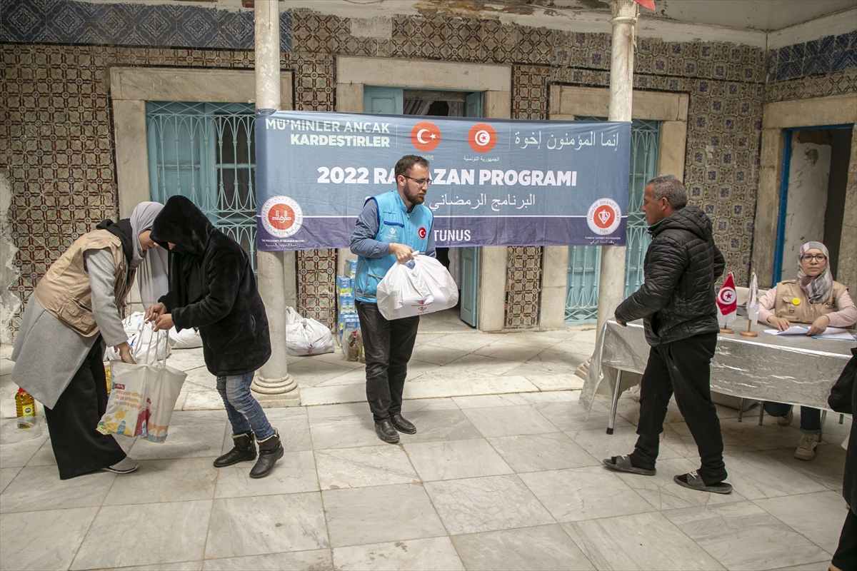 Türkiye Diyanet Vakfından Tunus’ta ihtiyaç sahiplerine ramazan yardımı
