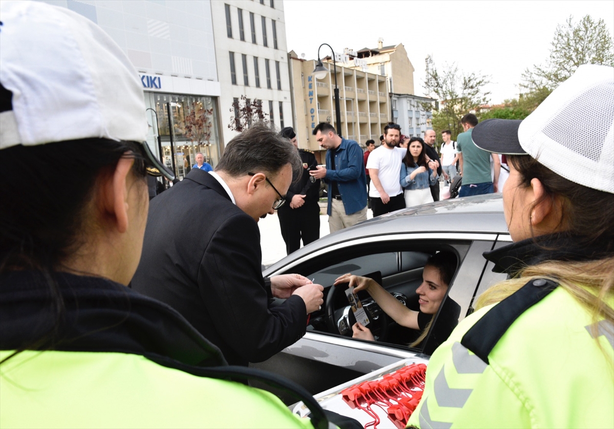 Yalova ve Bilecik'te emniyet kemeri uygulaması yapıldı