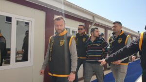 YALOVA (AA) – Yalova'nın Çiftlikköy ilçesinde bir dairede tadilat işi