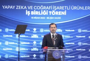 KOCAELİ (AA) – Sanayi ve Teknoloji Bakanı Mustafa Varank, 1500'den