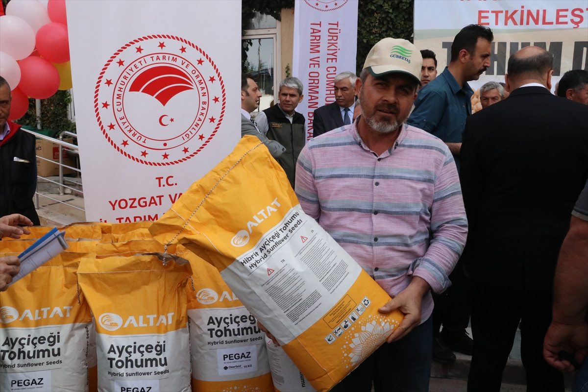 Yozgat'ta çiftçilere nohut ve yağlık ayçiçeği tohumu desteği