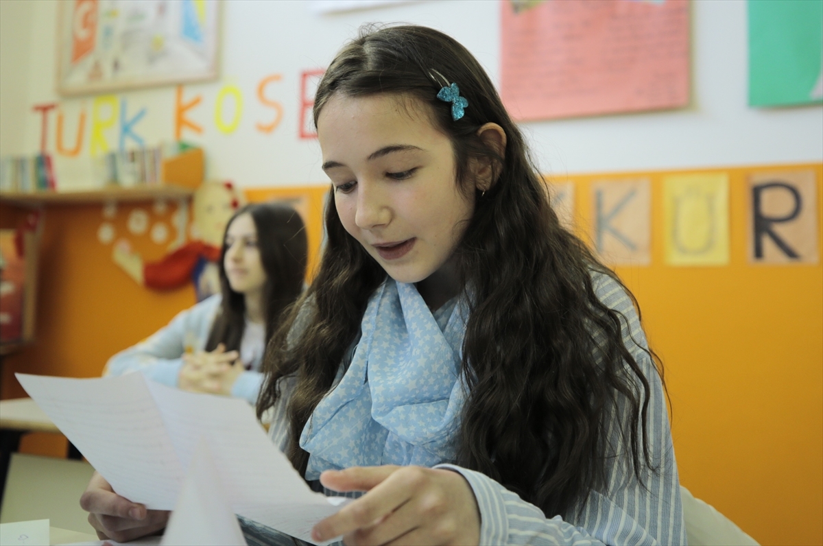 Yunus Emre Enstitüsünden Bosna Hersek’te “Kardeş Okul Mektuplaşma Projesi”