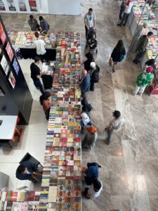 - Kocaeli Kongre Merkezi'nde 315 yayınevi, 40 sahaf ve 70