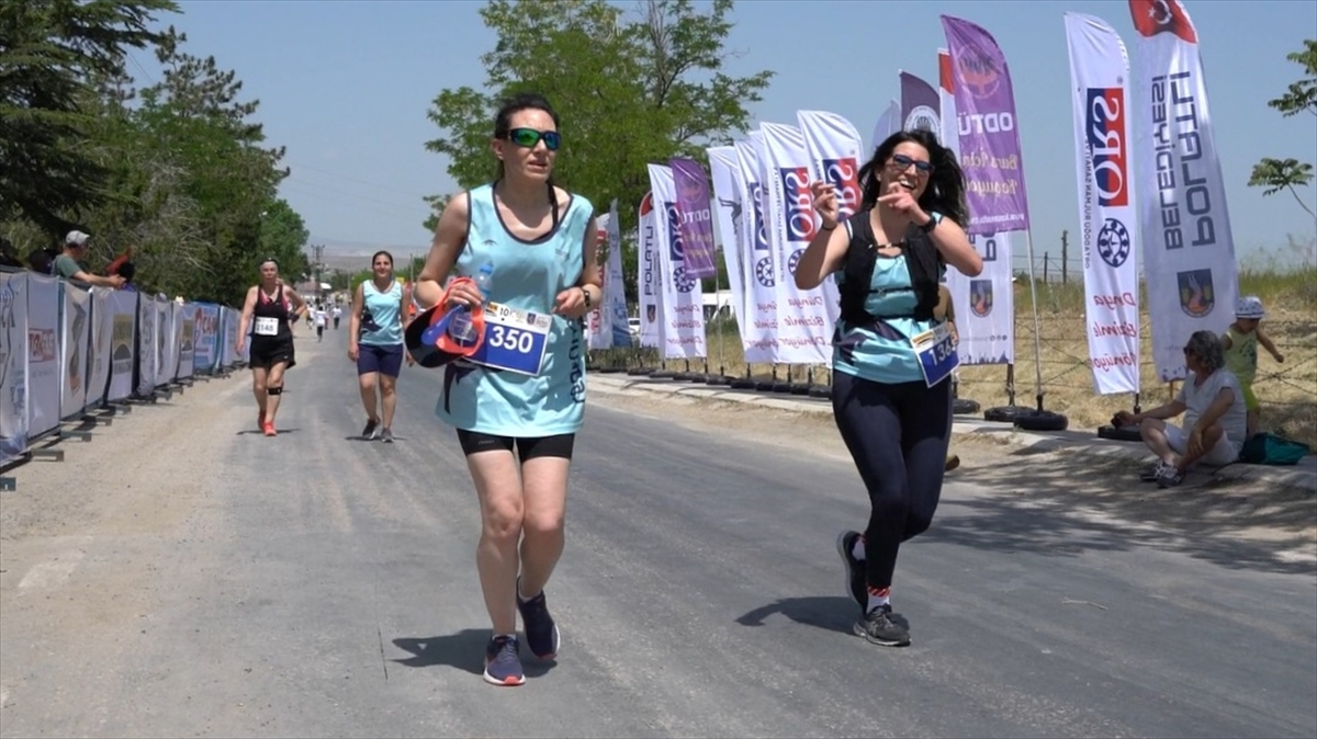 3. Uluslararası Gordion Yarı Maratonu Polatlı'da yapıldı