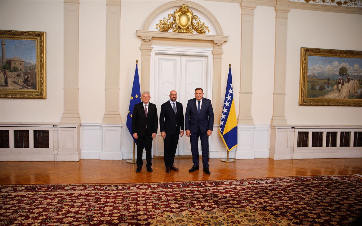 AB Konseyi Başkanı Charles Michel'den Bosna Hersek'e resmi ziyaret