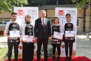 ADANA (AA) – Adana'da "Türk Mutfağı Haftası" kapsamında yöresel yemekler