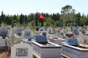 ADIYAMAN (AA) – Adıyaman Belediyesi'nce şehir mezarlığında karekod uygulaması başlatıldı.