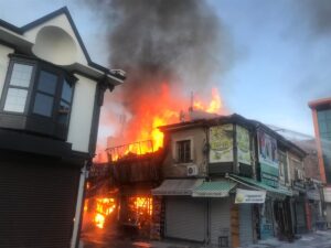 AFYONKARAHİSAR (AA) – Afyonkarahisar'ın Bolvadin ilçesinde çıkan yangında 15 iş