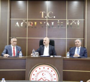 AĞRI (AA) – Ağrı Valisi Osman Varol, sınır güvenliğini sağlamak